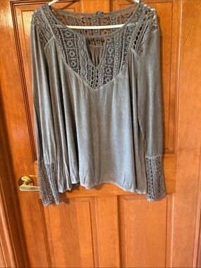 POL Gray Crochet Yoke Long Sleeve Blouse
